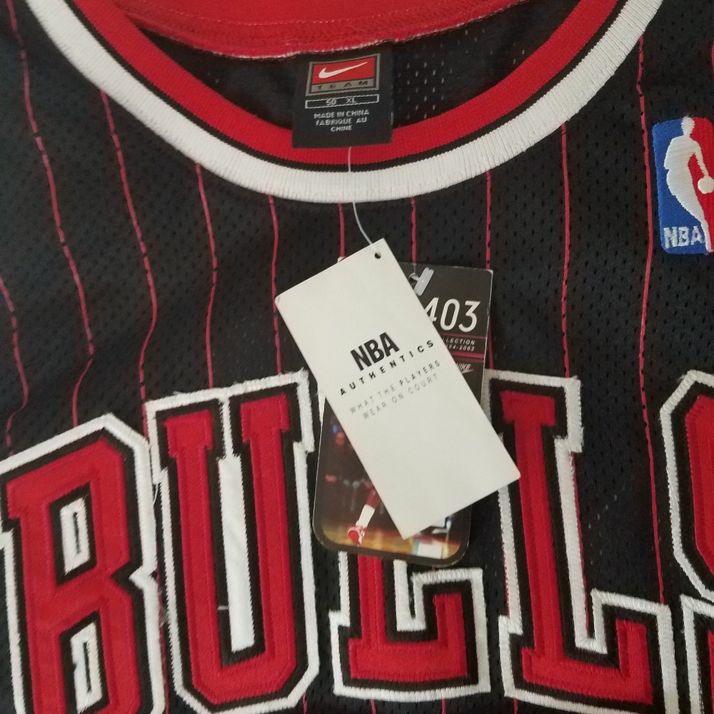 Bulls Authentics Jersey